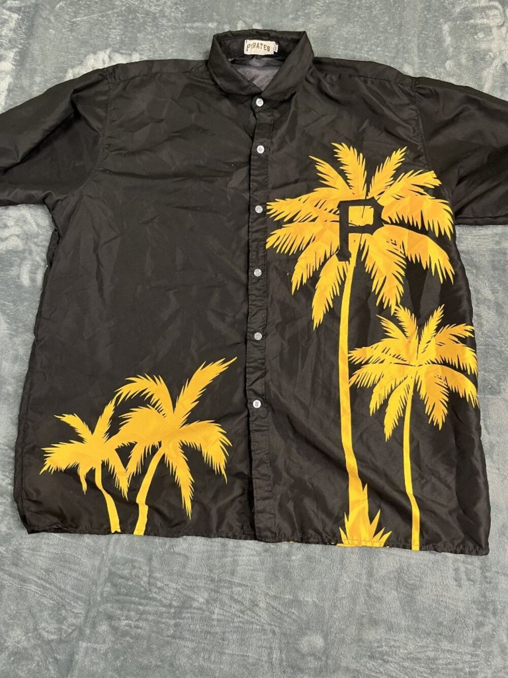 Pittsburgh Pirates Mens Black Yellow Palm Tree Button-Up Shirt XL